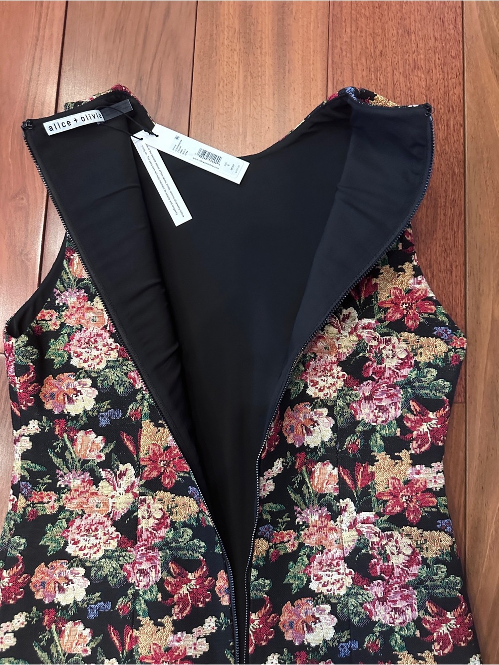 NWT Alice + Olivia Black Floral Jacquard Sheath Dress Multi-Color Blooms Size 6 - Picture 8 of 9